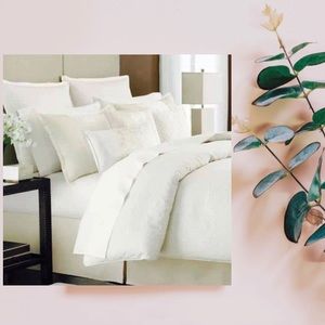 🎀SOLD🎀 MS 9-piece Luxury Comforter Set